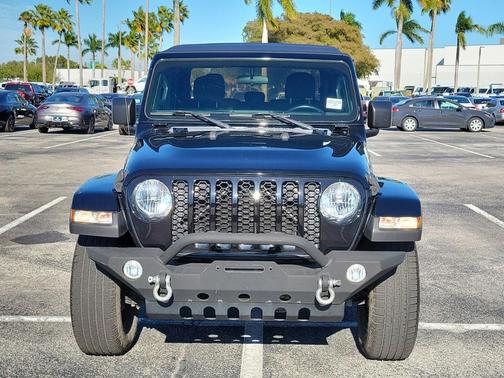 2021 Jeep Gladiator Sport