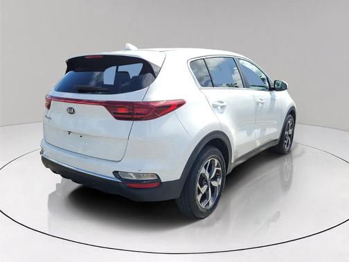 Snow White Pearl 2021 Kia Sportage LX