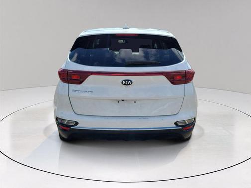 Snow White Pearl 2021 Kia Sportage LX