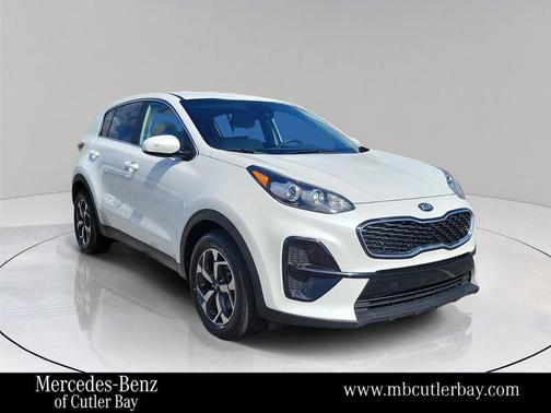Snow White Pearl 2021 Kia Sportage LX