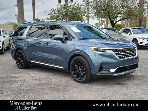 2022 Kia Carnival SX