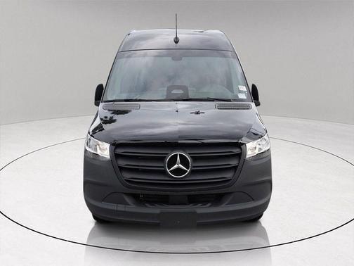 2025 Mercedes-Benz Sprinter 2500 High Roof