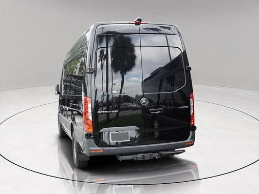 2025 Mercedes-Benz Sprinter 2500 High Roof