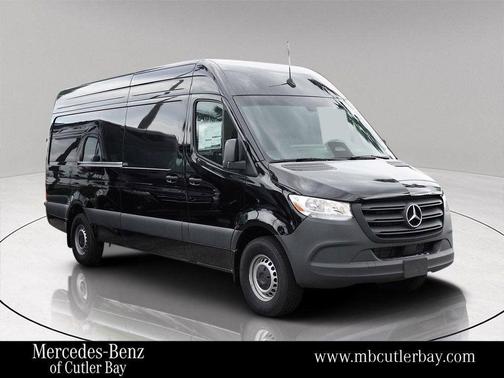 2025 Mercedes-Benz Sprinter 2500 High Roof