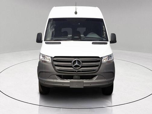 2025 Mercedes-Benz Sprinter 2500 High Roof