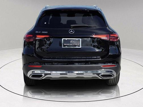 2026 Mercedes-Benz GLC 300 Base
