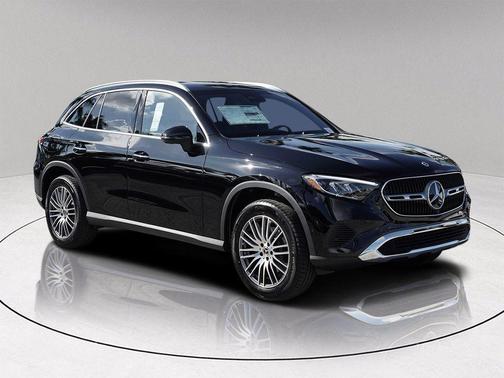 2026 Mercedes-Benz GLC 300 Base
