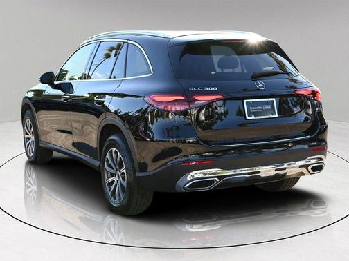 2025 Mercedes-Benz GLC 300 Base
