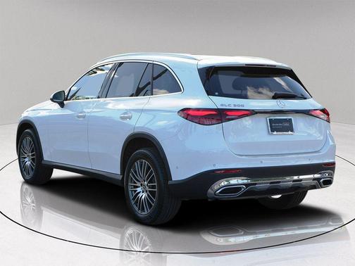 2025 Mercedes-Benz GLC 300 Base