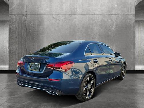 2022 Mercedes-Benz A-Class A 220
