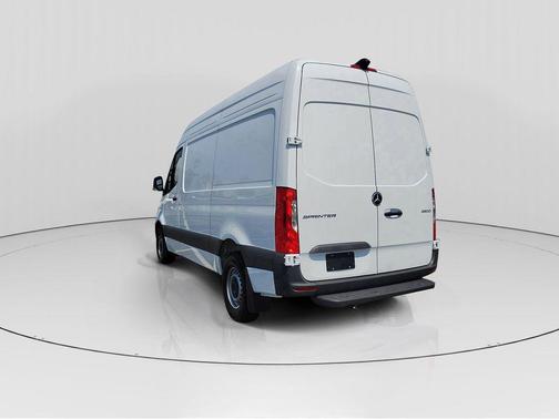 2025 Mercedes-Benz Sprinter 2500 Standard Roof