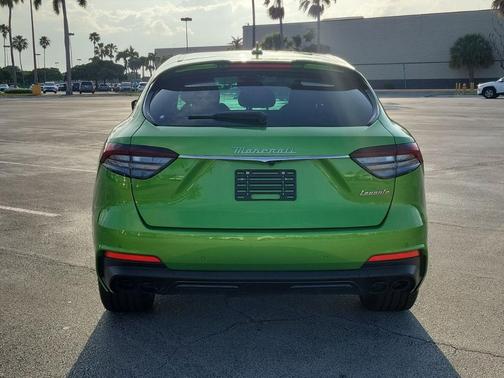 Urban Green 2023 Maserati Levante Modena
