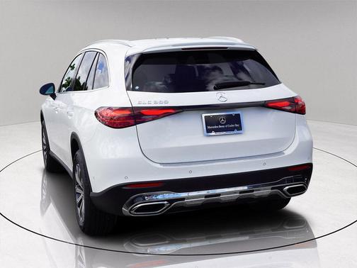 2026 Mercedes-Benz GLC 300 Base