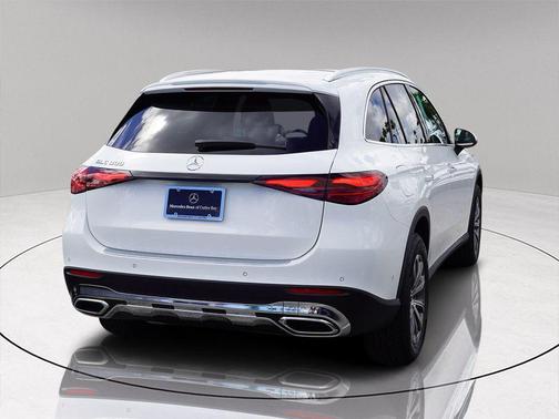 2026 Mercedes-Benz GLC 300 Base