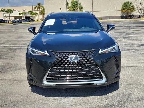Caviar 2021 Lexus UX 200 Base