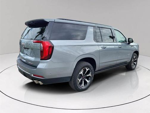 2025 GMC Yukon XL AT4