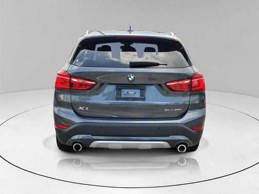Mineral Gray Metallic 2022 BMW X1 sDrive28i