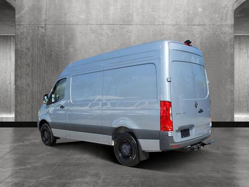 2025 Mercedes-Benz Sprinter 2500 Standard Roof