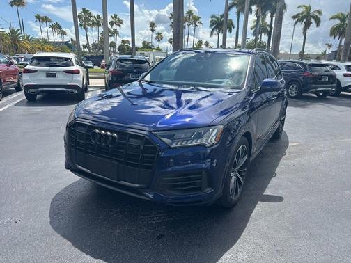 2021 Audi Q7 55 Prestige