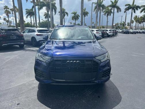 2021 Audi Q7 55 Prestige