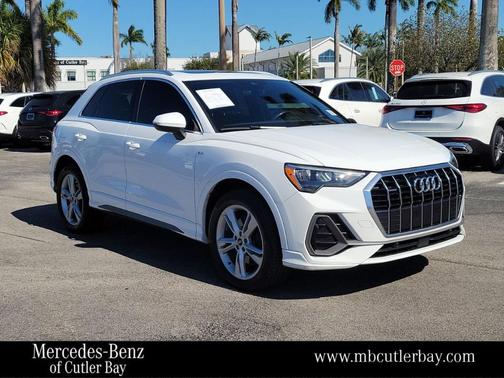 2021 Audi Q3 45 S line Premium