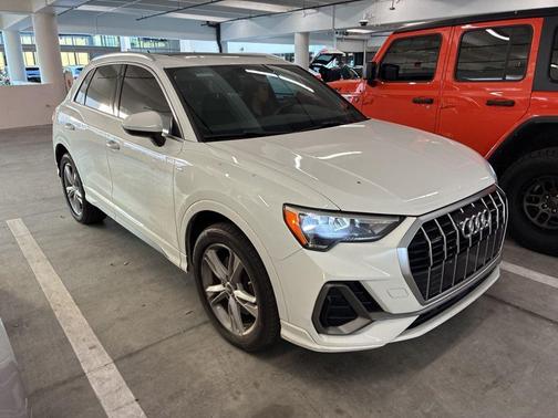 2021 Audi Q3 45 S line Premium