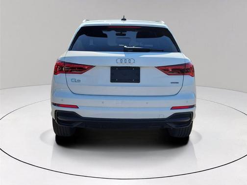 2021 Audi Q3 45 S line Premium