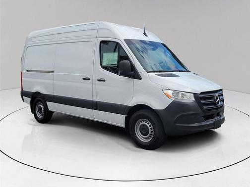 Arctic White 2026 Mercedes-Benz Sprinter 2500 Standard Roof