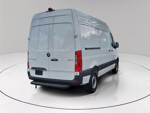 Arctic White 2026 Mercedes-Benz Sprinter 2500 Standard Roof