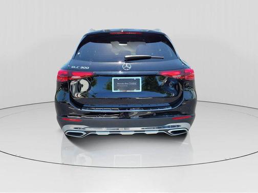 2025 Mercedes-Benz GLC 300 Base