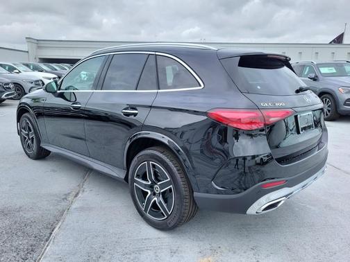 2026 Mercedes-Benz GLC 300 Base