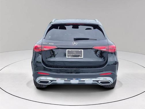 2026 Mercedes-Benz GLC 300 Base
