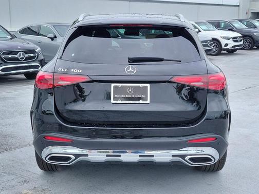 2026 Mercedes-Benz GLC 300 Base