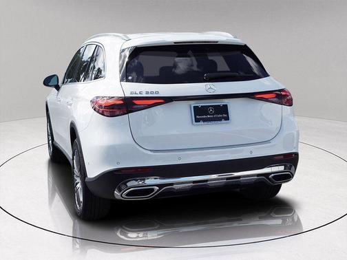 2026 Mercedes-Benz GLC 300 Base