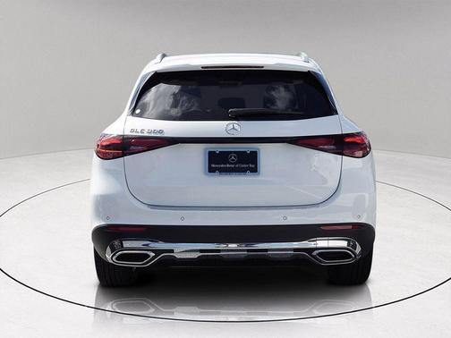 2026 Mercedes-Benz GLC 300 Base