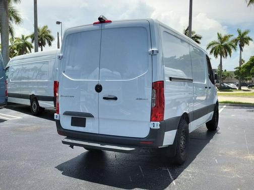 2025 Mercedes-Benz Sprinter 2500 144 WB
