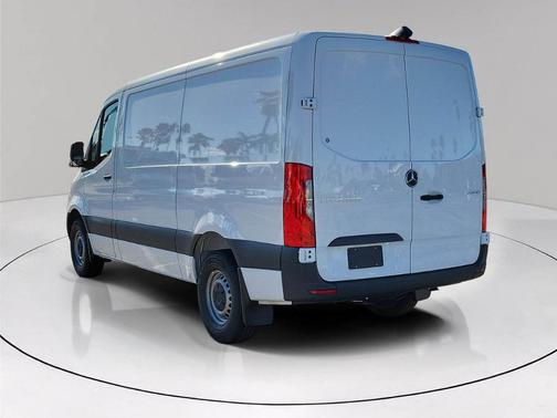 2026 Mercedes-Benz Sprinter 2500 Standard Roof