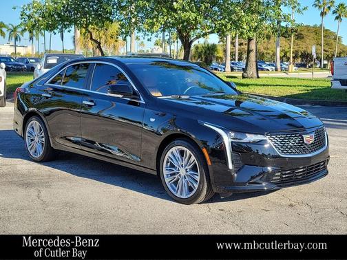 2025 Cadillac CT4 Premium Luxury