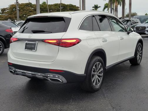 2024 Mercedes-Benz GLC 300 Base