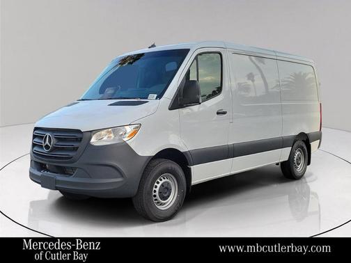 Arctic White 2026 Mercedes-Benz Sprinter 2500 Standard Roof