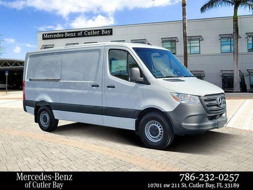 2025 Mercedes-Benz Sprinter 2500 Standard Roof