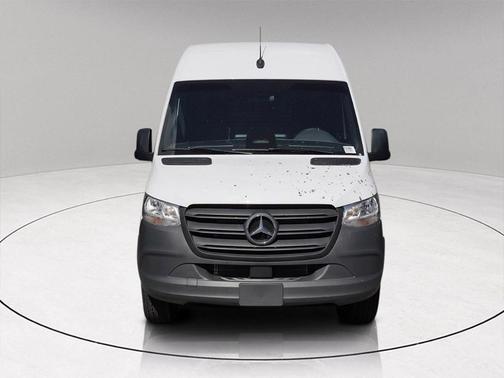 2025 Mercedes-Benz Sprinter 2500 Standard Roof