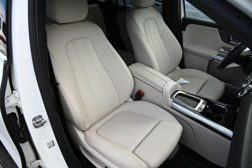 2025 Mercedes-Benz GLA 250 Base