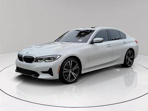 2021 BMW 330 i