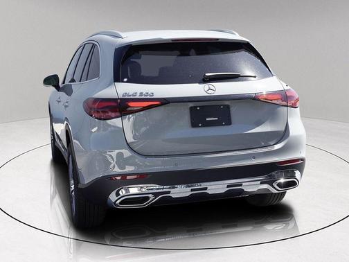 2026 Mercedes-Benz GLC 300 Base