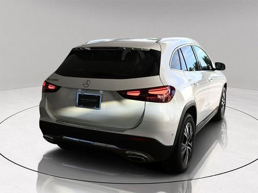 2025 Mercedes-Benz GLA 250 Base