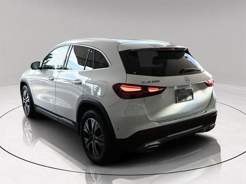 2025 Mercedes-Benz GLA 250 Base