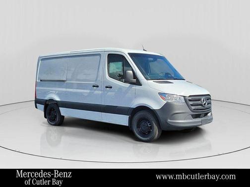 2025 Mercedes-Benz Sprinter 2500 Standard Roof