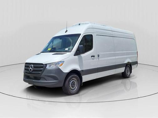2025 Mercedes-Benz Sprinter 2500 High Roof