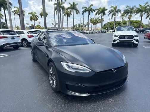 2022 Tesla Model S Base